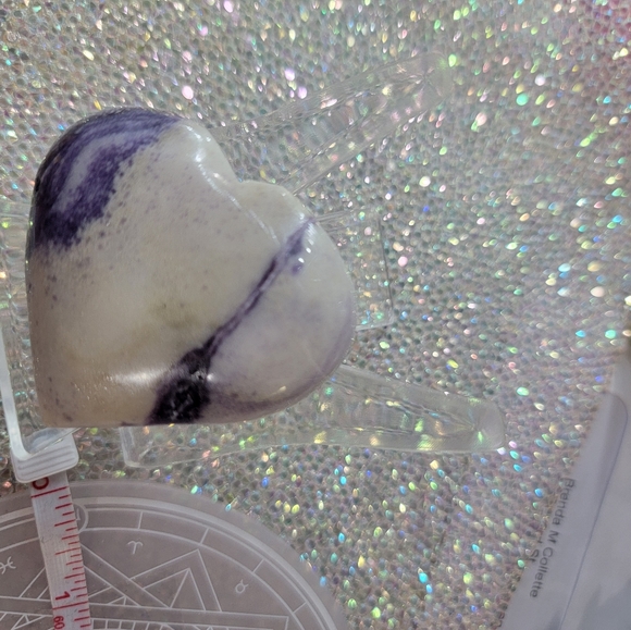 Amythyst small Heart - Picture 2 of 3